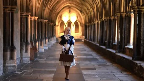 父亲曝女儿被虐待致死可怕细节